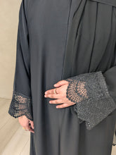 Load image into Gallery viewer, Hawa Lace Abaya