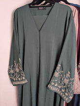 Load image into Gallery viewer, Sidra Handwork Abaya
