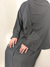 Load image into Gallery viewer, Sidra Handwork Abaya
