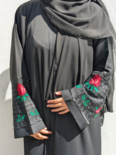 Load image into Gallery viewer, Black Rose Embroidery Abaya
