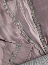 Load image into Gallery viewer, Inaya Organza Abaya
