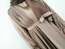 Load image into Gallery viewer, Liyana abaya
